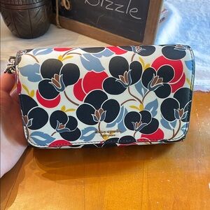 Kate Spade Crossbody Bag with Bold Design